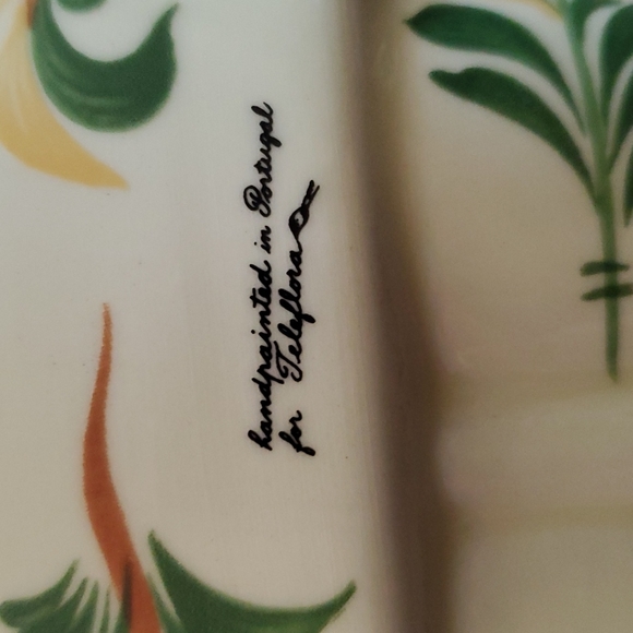 Vintage Teleflora Hand Painted in Portugal Hanging Wall Mold - Picture 4 of 5